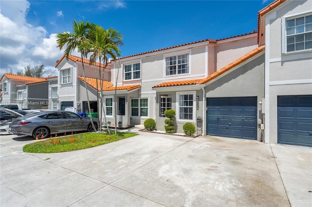 2260 SW 84th Way, Miramar, FL 33025 - view of front of property featuring stucco siding, concrete driveway, and a tile roof