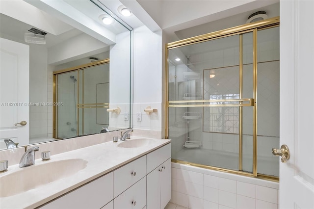 3136 Virginia St, Miami, FL 33133 - full bath featuring tiled shower / bath combo and double vanity