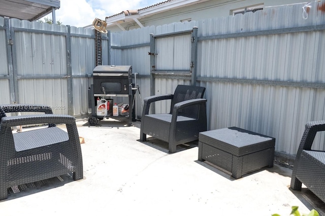 90 E 41st St, Hialeah, FL 33013 - view of patio / terrace