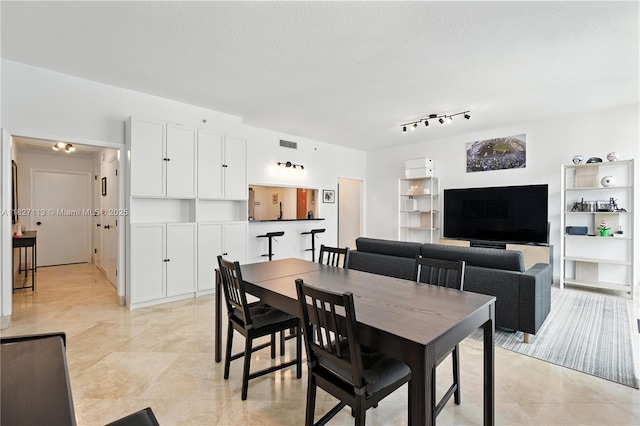 31 SE 5th St Unit 4021, Miami, FL 33131 - view of dining room