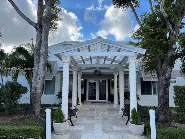 17425 NW 67th Pl Unit F-13, Hialeah, FL 33015 - view of property's community featuring a pergola