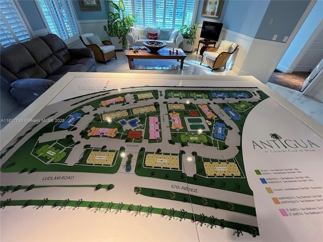 17425 NW 67th Pl Unit F-13, Hialeah, FL 33015 - map / location
