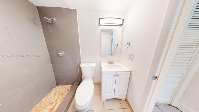 1190 NW 65th St, Miami, FL 33150 - full bathroom featuring vanity, a tile shower, a closet, and tile patterned flooring
