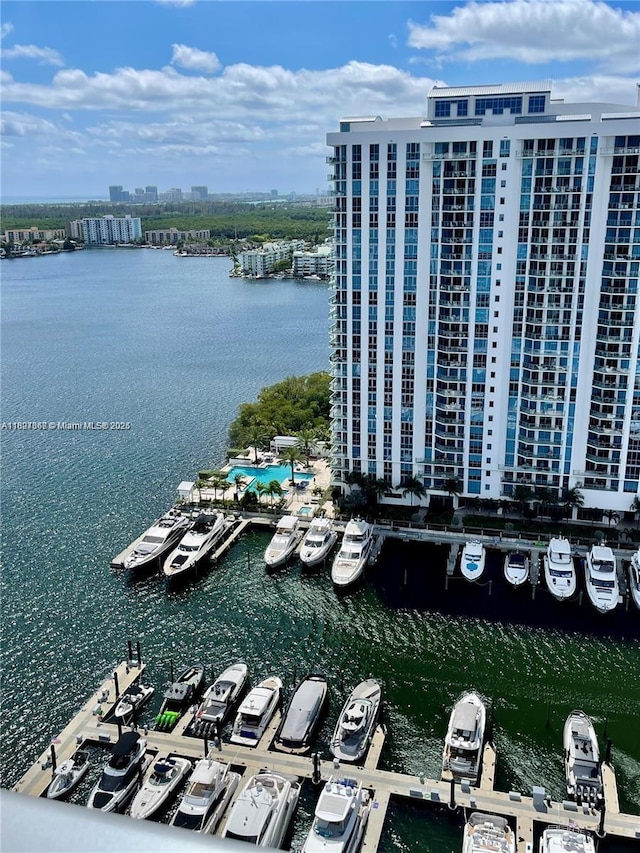17211 Biscayne Blvd, North Miami Beach, FL 33160