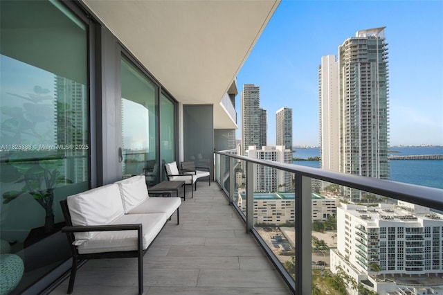 460 NE 28th St Unit 2407, Miami, FL 33137 - balcony with a water view