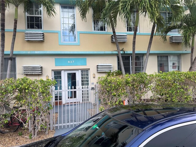 637 12th St Unit 6, Miami Beach, FL 33139 - photo 1