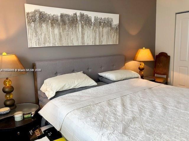 400 Kings Point Dr Unit 820, Sunny Isles Beach, FL 33160 - view of bedroom