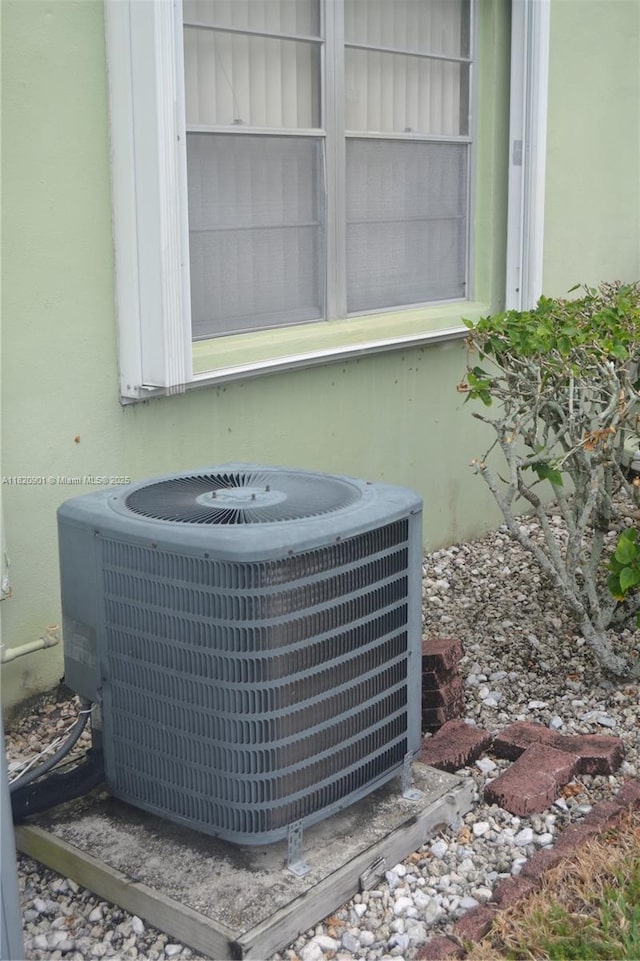 56 Norwich C Unit 56, West Palm Beach, FL 33417 - exterior view of stucco siding