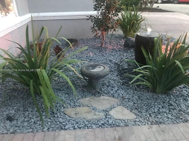 2108 NE 24th St, Wilton Manors, FL 33305 - view of yard