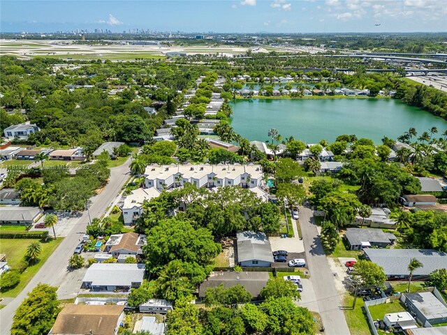 2927 SW 18 Th Ter, Fort Lauderdale, FL 33315 - view of property location with a large body of water and nearby suburban area