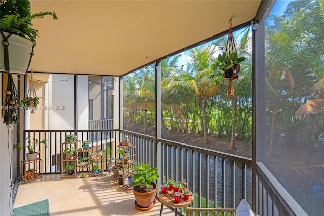 20367 W Country Club Dr Unit L25, Aventura, FL 33180 - view of sunroom / solarium