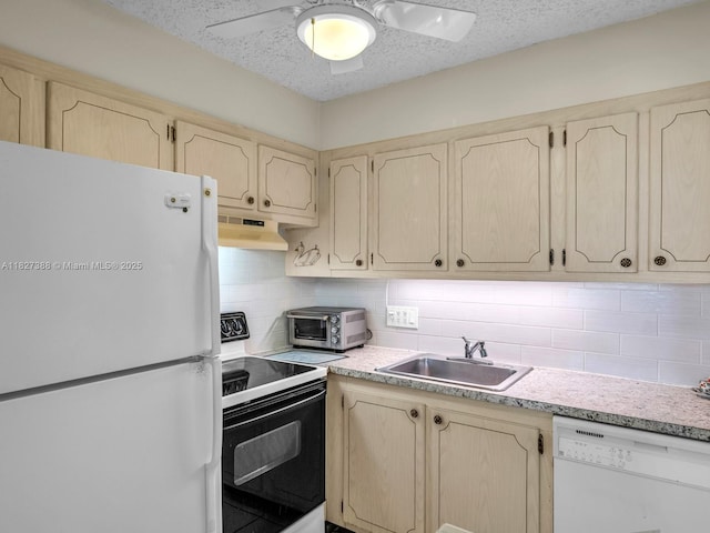 199 Durham D Unit 199, Deerfield Beach, FL 33442 - kitchen with white appliances, under cabinet range hood, decorative backsplash, a textured ceiling, and ceiling fan