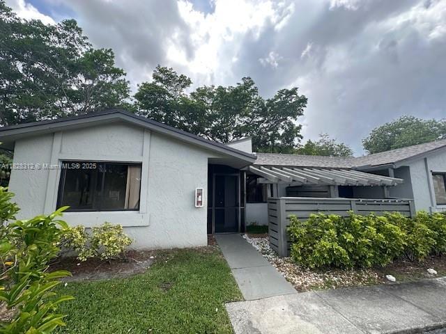 453 Lakeview Dr Unit 1, Weston, FL 33326 - view of front of house with stucco siding