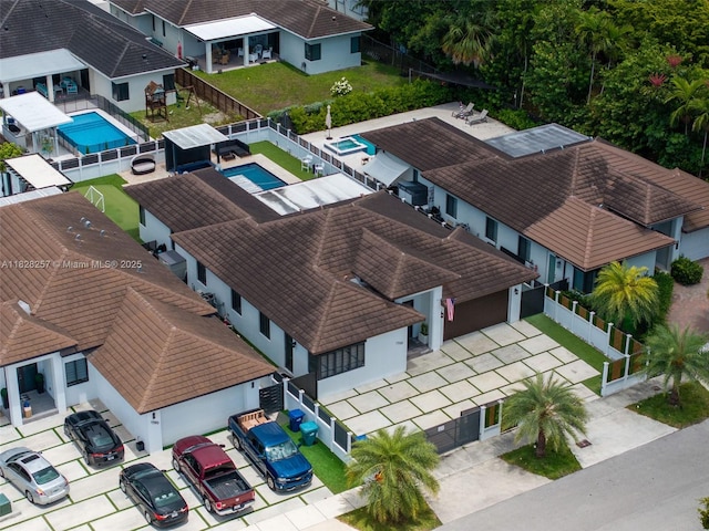 1550 SW 89th Ct, Miami, FL 33174 - aerial view of property and surrounding area featuring a pool area