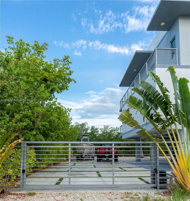 475 Bahia Honda Rd, Key Largo, FL 33037 - view of yard with a balcony