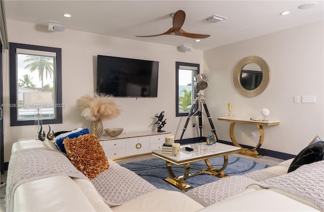 475 Bahia Honda Rd, Key Largo, FL 33037 - living area with a ceiling fan and recessed lighting