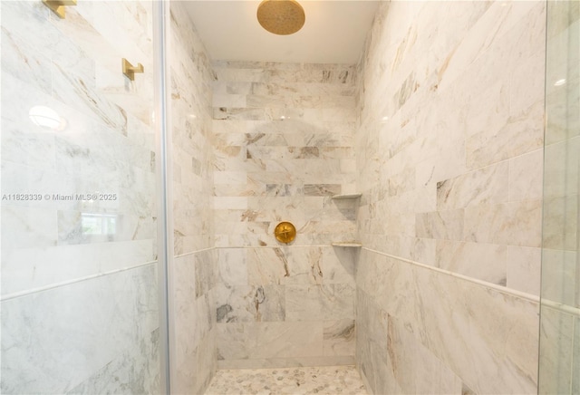 475 Bahia Honda Rd, Key Largo, FL 33037 - full bath featuring tiled shower