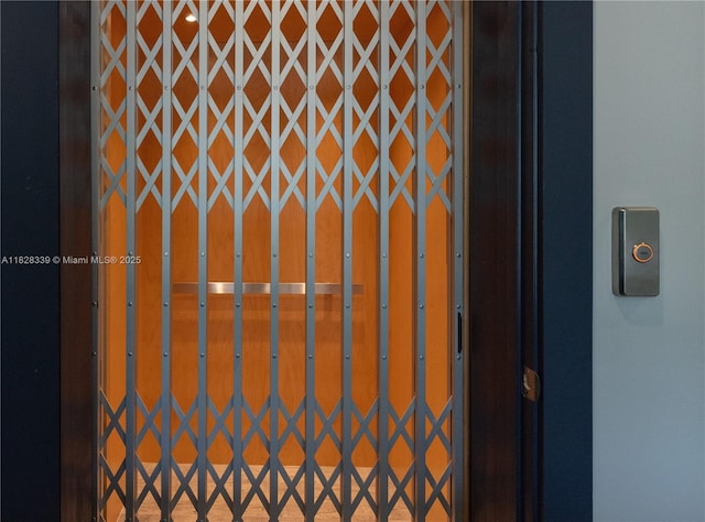 475 Bahia Honda Rd, Key Largo, FL 33037 - elevator with a gate