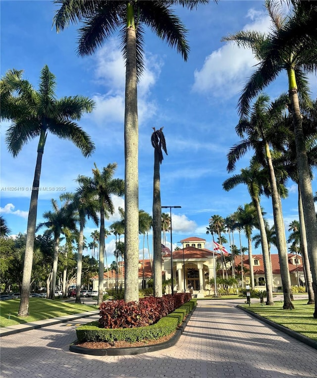 9725NW NW 52nd St Unit 415, Doral, FL 33178 - view of property's community