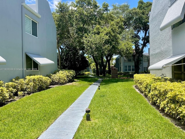 2860 SW 22nd Ave Unit 4100, Delray Beach, FL 33445 - view of grassy yard