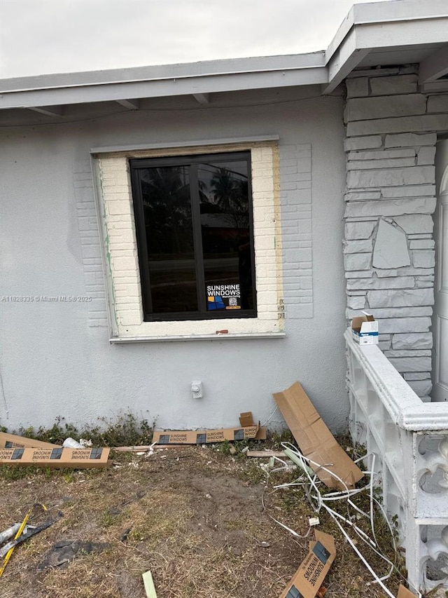 1501 NW 3rd Way, Pompano Beach, FL 33060 - exterior view of brick siding and stucco siding