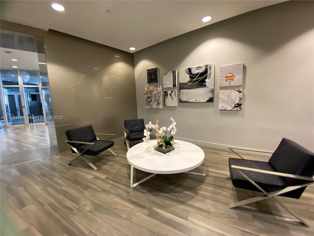 1750 N Bayshore Dr Unit 2707, Miami, FL 33132 - sitting room with wood finished floors and recessed lighting