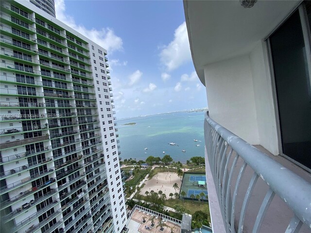 1750 N Bayshore Dr Unit 2707, Miami, FL 33132 - water view