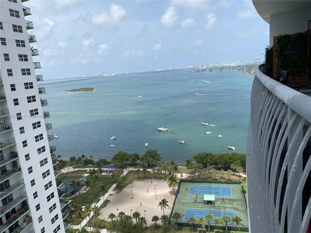 1750 N Bayshore Dr Unit 2707, Miami, FL 33132 - water view with nearby urban area