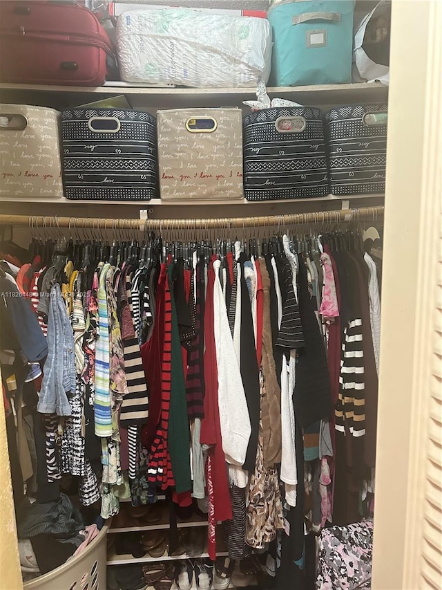 1900 W 54th St Unit 113, Hialeah, FL 33012 - view of closet