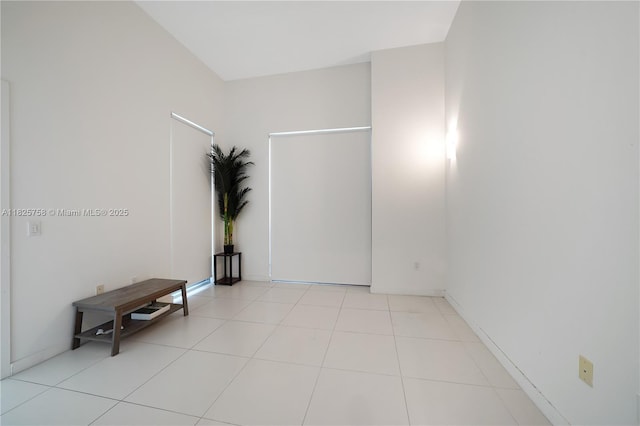 31 SE 6th St Unit 2706, Miami, FL 33131 - view of empty room