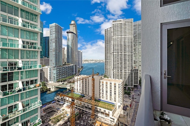 31 SE 6th St Unit 2706, Miami, FL 33131 - city view featuring a large body of water and a notable bridge