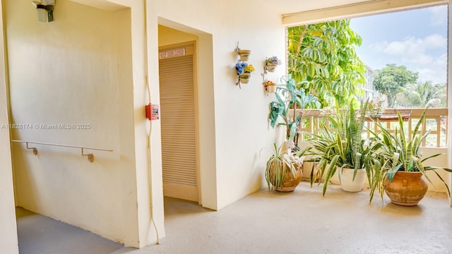 16801 NE 13th Ave Unit 202, Miami, FL 33162 - entrance to property with a balcony