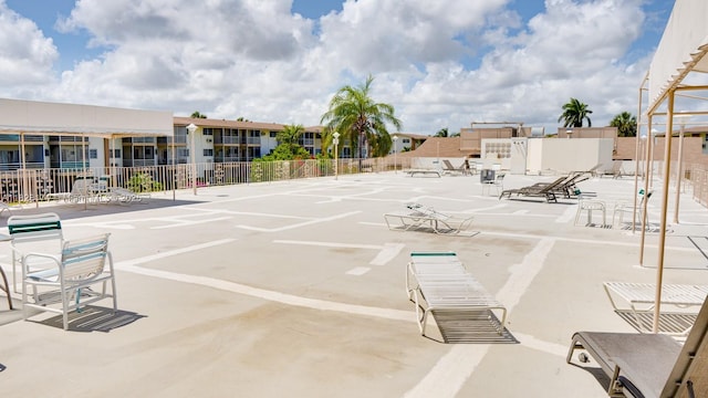 16801 NE 13th Ave Unit 202, Miami, FL 33162 - view of pool