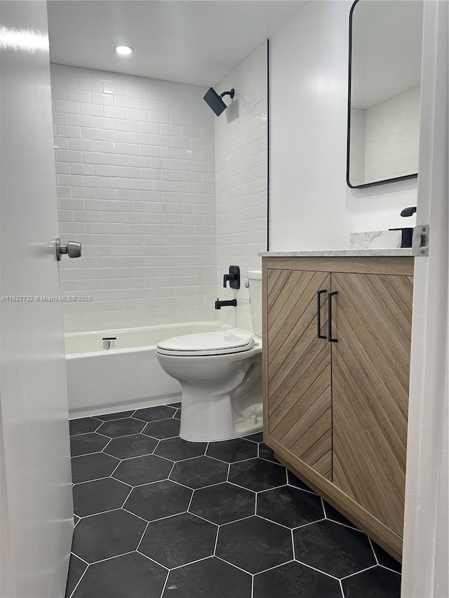 8100 Geneva Ct Unit 142, Doral, FL 33166 - full bathroom featuring vanity, tub / shower combination, and tile patterned floors