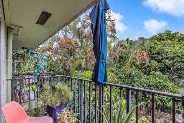 805 W Oakland Park Blvd Unit E14, Oakland Park, FL 33311 - view of balcony