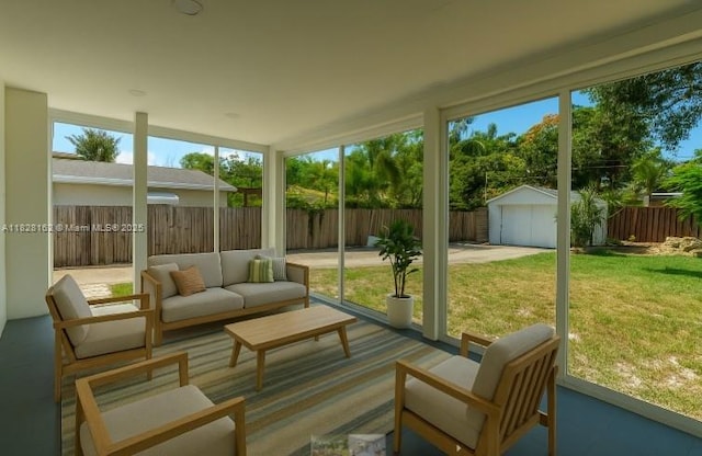 246 NE 13th St, Delray Beach, FL 33444 - sunroom featuring outdoor lounge area and plenty of natural light