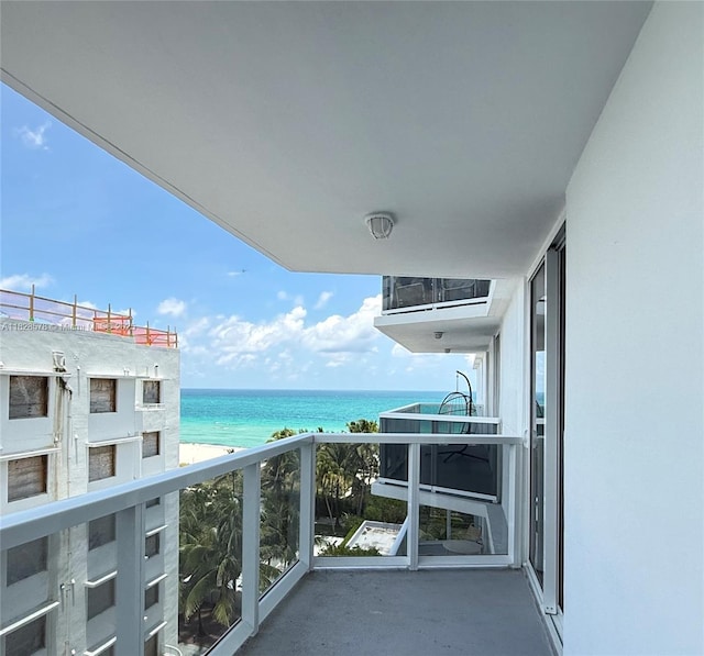 2401 Collins Ave Unit 1011, Miami Beach, FL 33140 - balcony featuring a water view