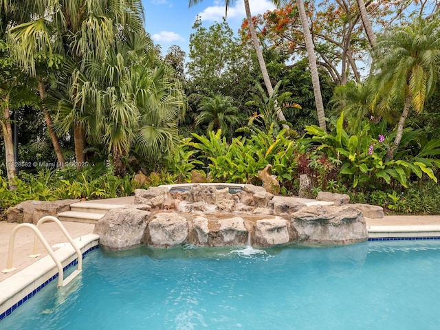 6005 SW 135th Ter, Pinecrest, FL 33156 - view of outdoor pool