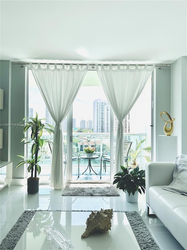 19390 Collins Ave Unit 911, Sunny Isles Beach, FL 33160 - living room featuring a view of city