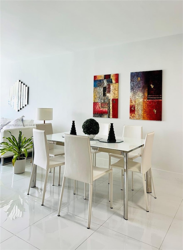 19390 Collins Ave Unit 911, Sunny Isles Beach, FL 33160 - dining space featuring baseboards