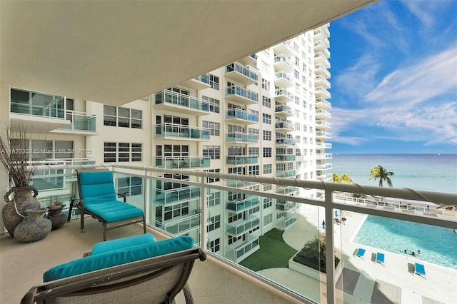 3900 Galt Ocean Dr Unit 506, Fort Lauderdale, FL 33308 - balcony featuring a water view