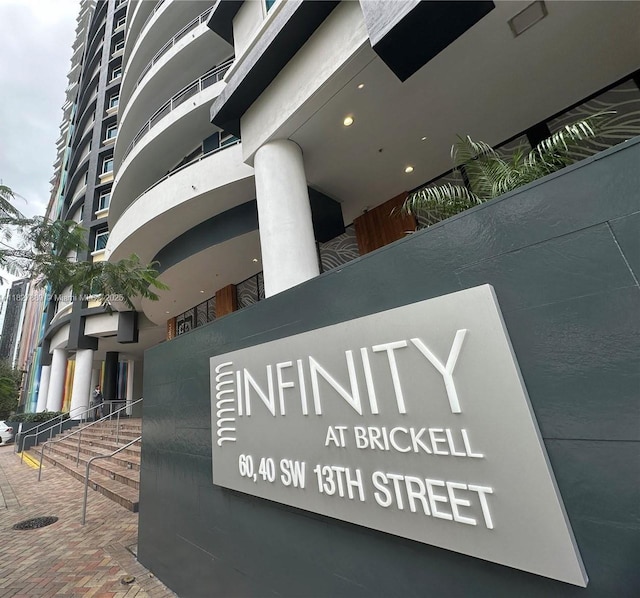 60 SW 13th St Unit 2824, Miami, FL 33130 - photo 1