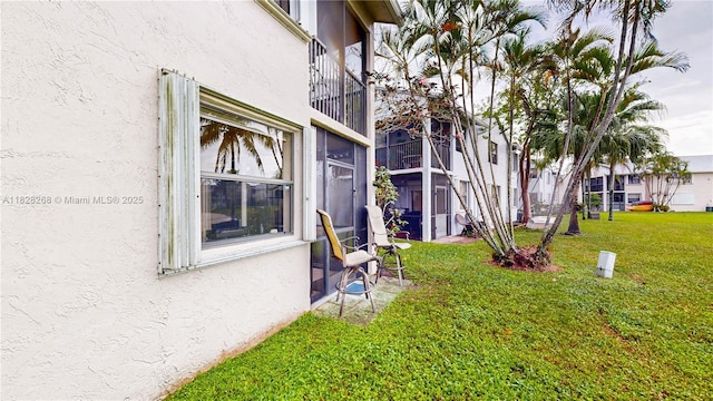 889 Hamilton Dr Unit 889B, Homestead, FL 33034 - view of green lawn