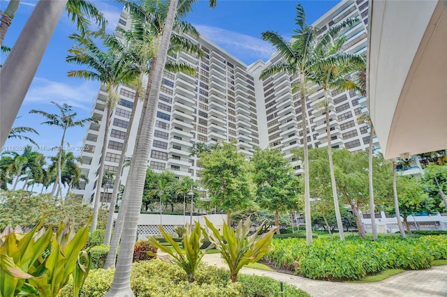 600 Three Islands Blvd Unit 1016, Hallandale Beach, FL 33009 - view of building exterior