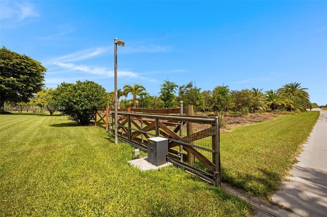 31260 SW 202nd Ave, Homestead, FL 33030 - view of yard