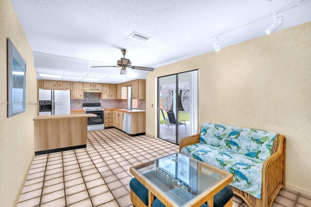 10421 SW 50th Pl, Cooper City, FL 33328 - photo 9