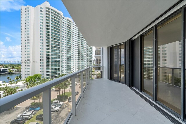 20281 E Country Club Dr Unit 604, Aventura, FL 33180 - photo 12