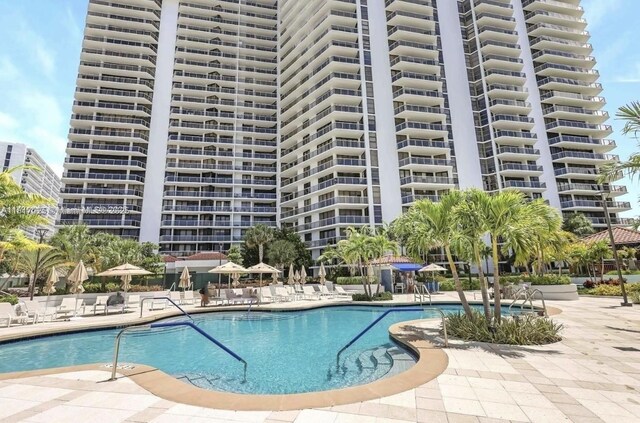 20281 E Country Club Dr Unit 604, Aventura, FL 33180 - photo 33