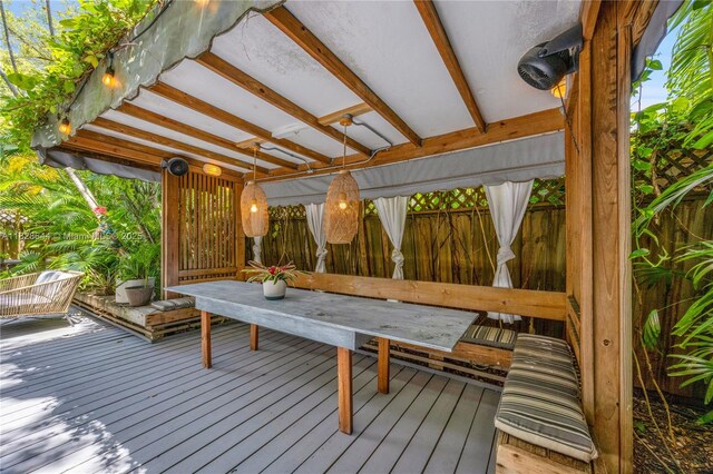 2427 Tequesta Ln, Miami, FL 33133 - view of wooden deck