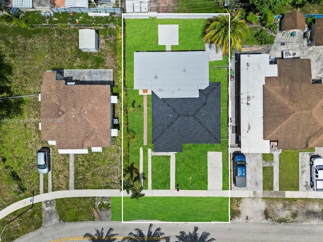 3455 E 1st Ct, Hialeah, FL 33013 - aerial view of property and surrounding area featuring property boundaries highlighted